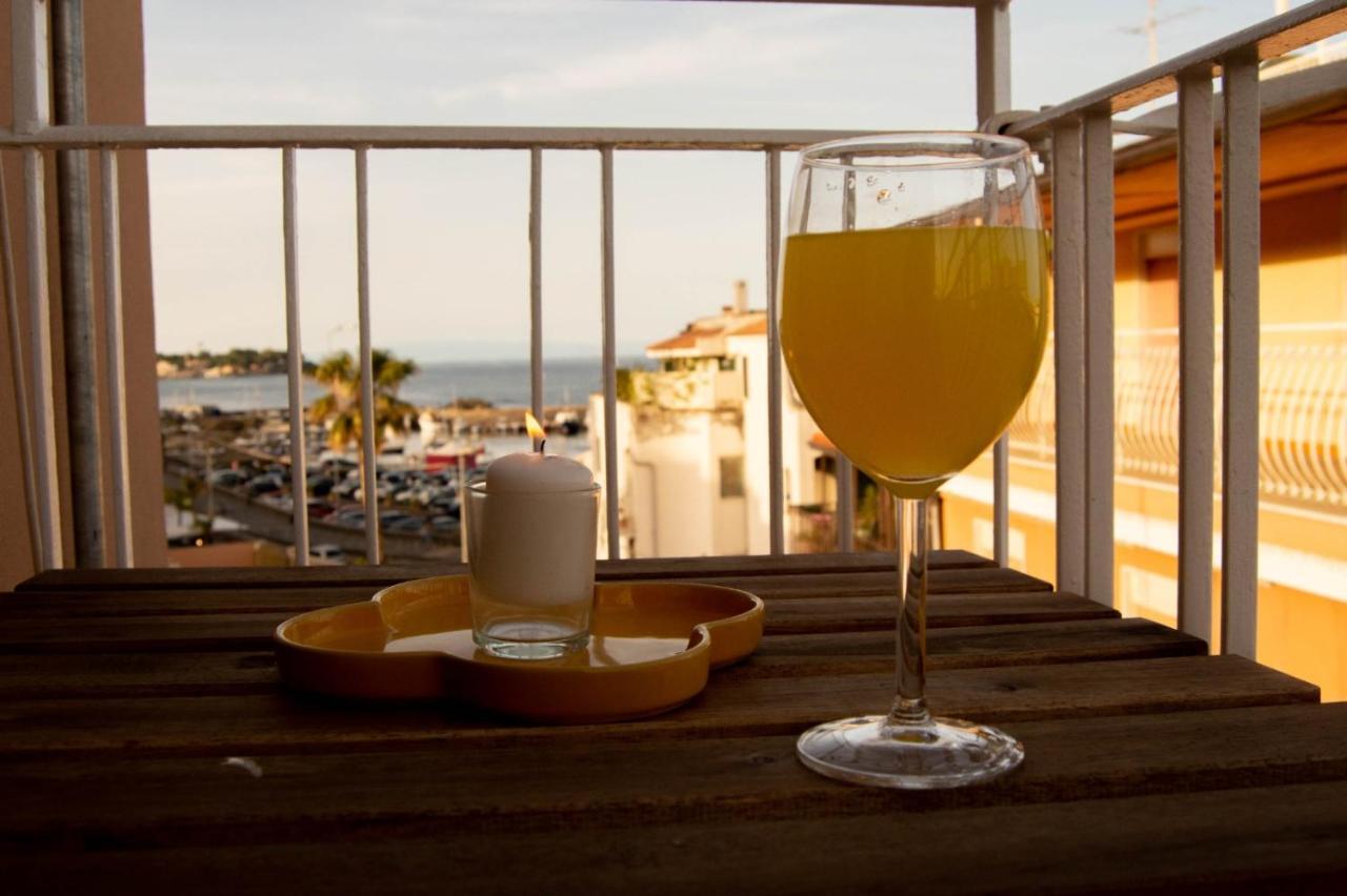 Casa Vacanze Caramagna Aci Castello Bagian luar foto